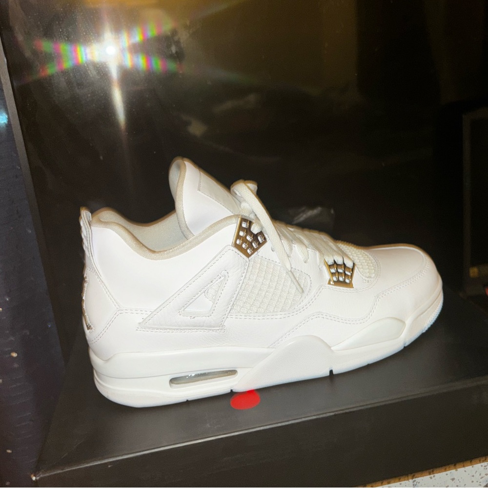 Jordan 4 pure money